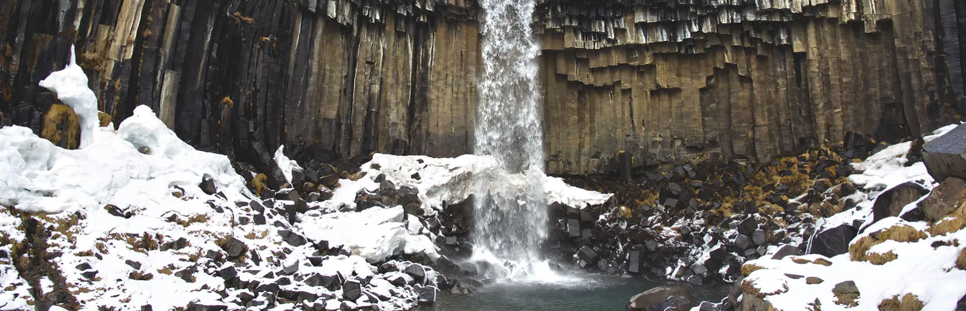 svartifoss, skaftafell, iceland